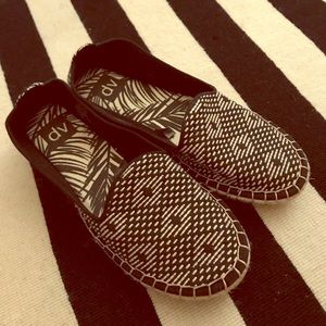 Dolce Vita Espadrilles - LIKE NEW