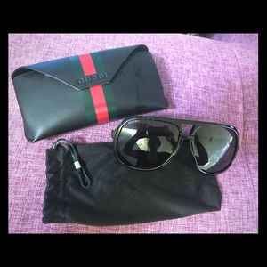Gucci 100% UV protection sunglasses