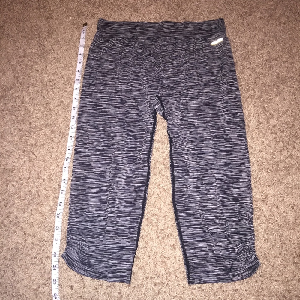 Jockey Work Out Capri Yoga Gray Stretch Pants M