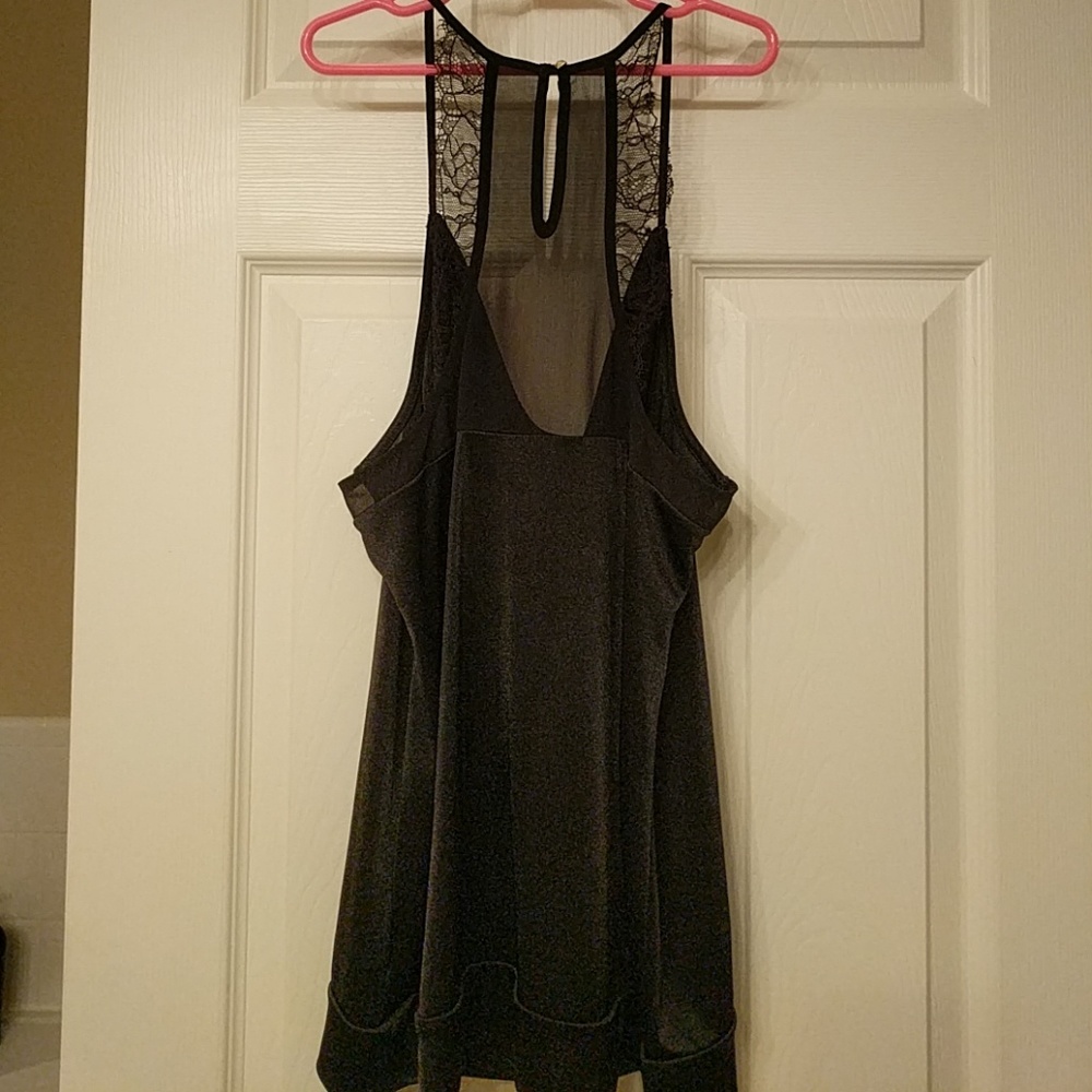 Black Razorback tank top - Picture 3 of 4