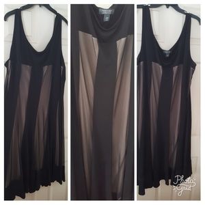 Sleeveless black/gold flare dress