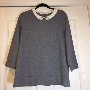 Grey thin Loft sweater with diamond collar.
