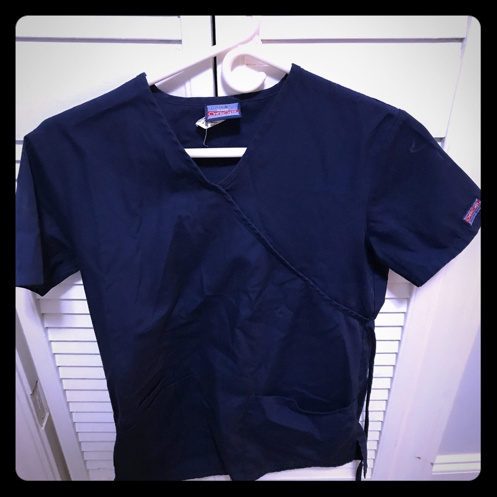 Cherokee Small Scrub Top. Mock wrap.