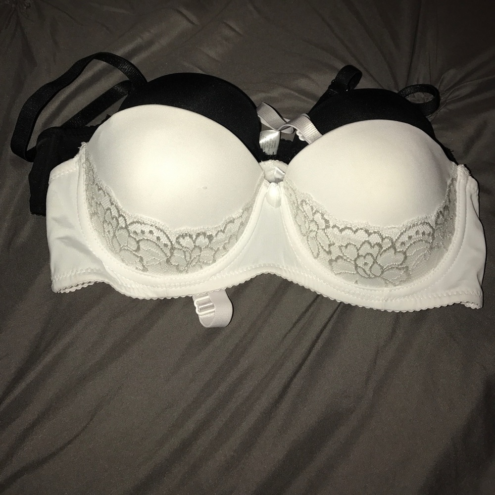Cute bra set!