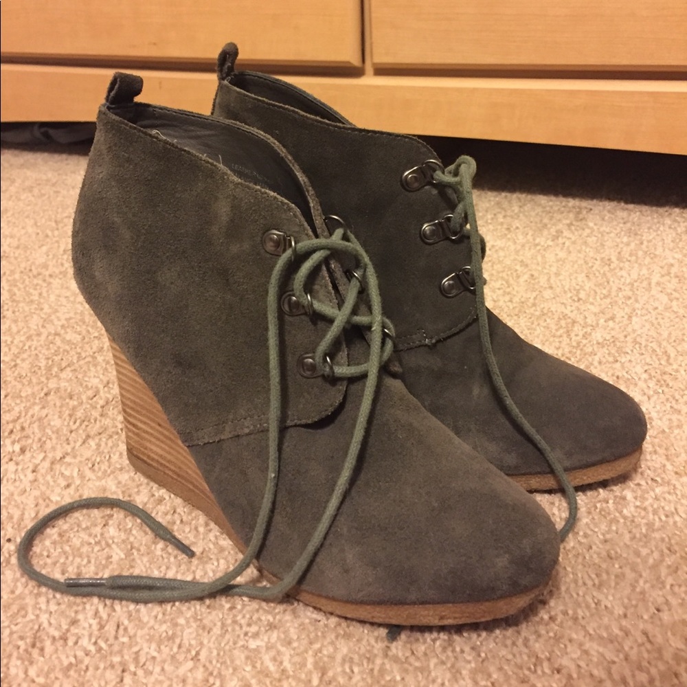 Express wedge heels! Super comfy!