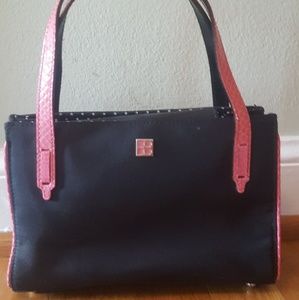 KATE SPADE SMALL BLACK BAG W/PINK STRAP