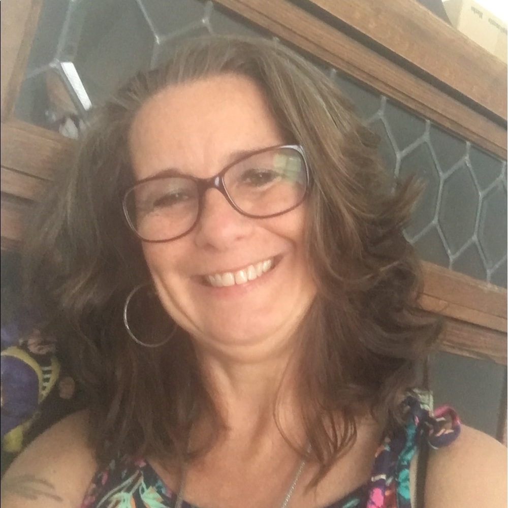 Meet your Posher, Monica
