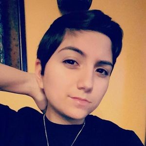 Meet your Posher, Adriana