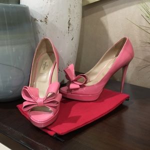 Valentino Pink Pumps