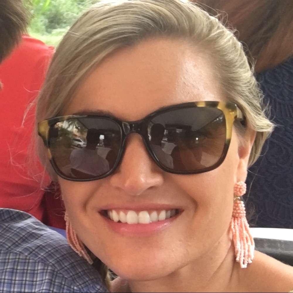 Meet your Posher, Ashley