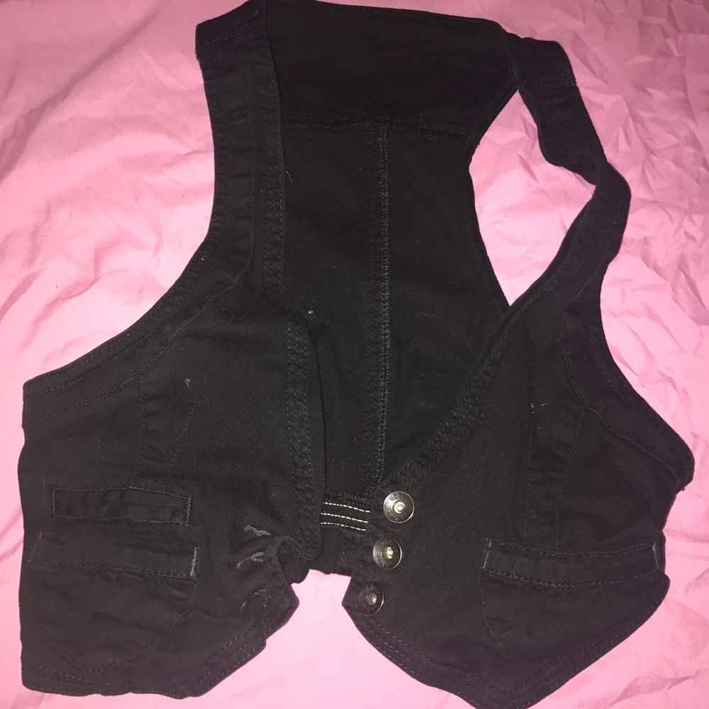 ‼️SOLD📦 black "bartender" vest / belly shirt🍸