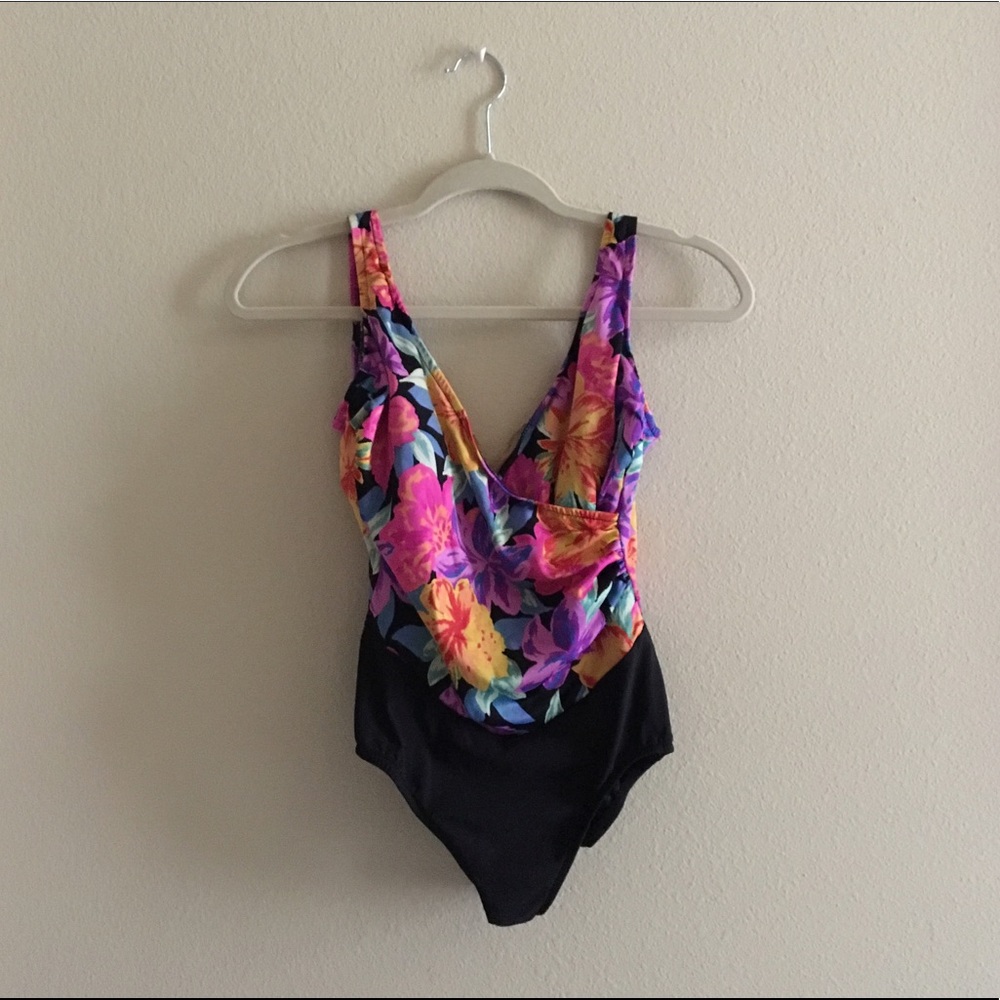 Meet your Posher, The Date Night Shop.