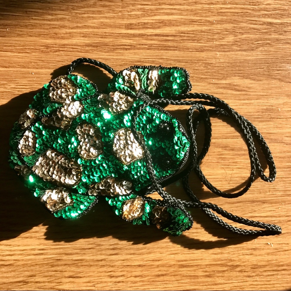 DEEP DISCOUNT GREAT DEAL frog coinchange purse
