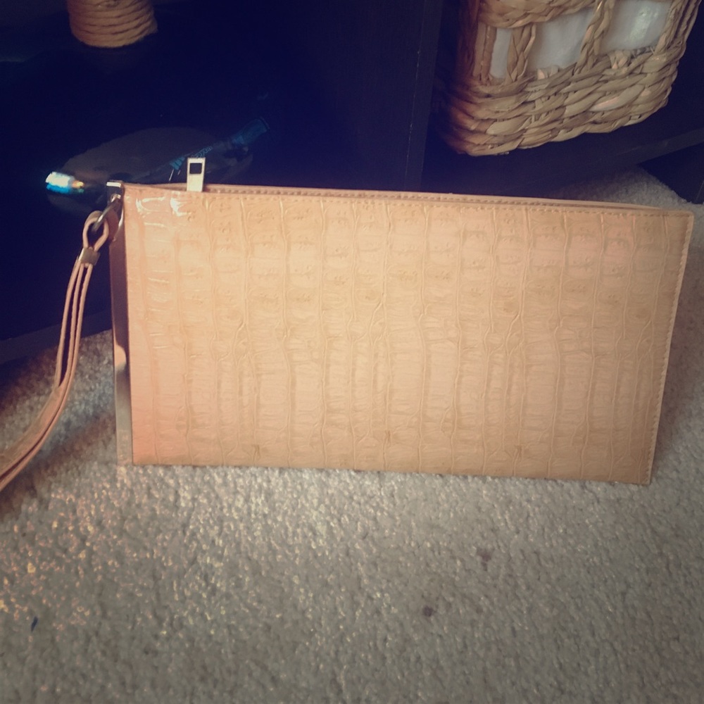 Faux Crocodile Pattern Slim Clutch Wristlet purse