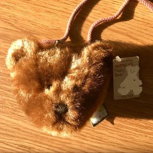 DEEP DISCOUNT GREAT DEAL So cute vintage Gund Bear