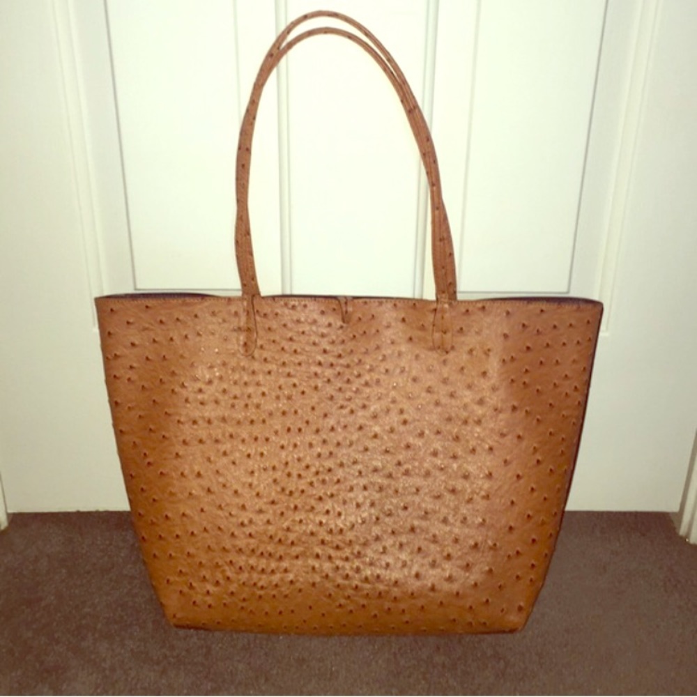 Tan/navy reversible shoulder bag with mini tote