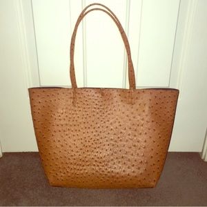 Tan/navy reversible shoulder bag with mini tote