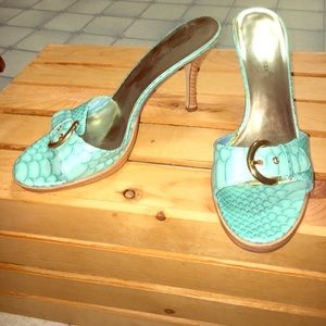 NWOT Pierre Dumas Heels Size: 9M