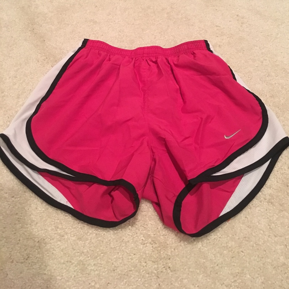 Nike Shorts - S