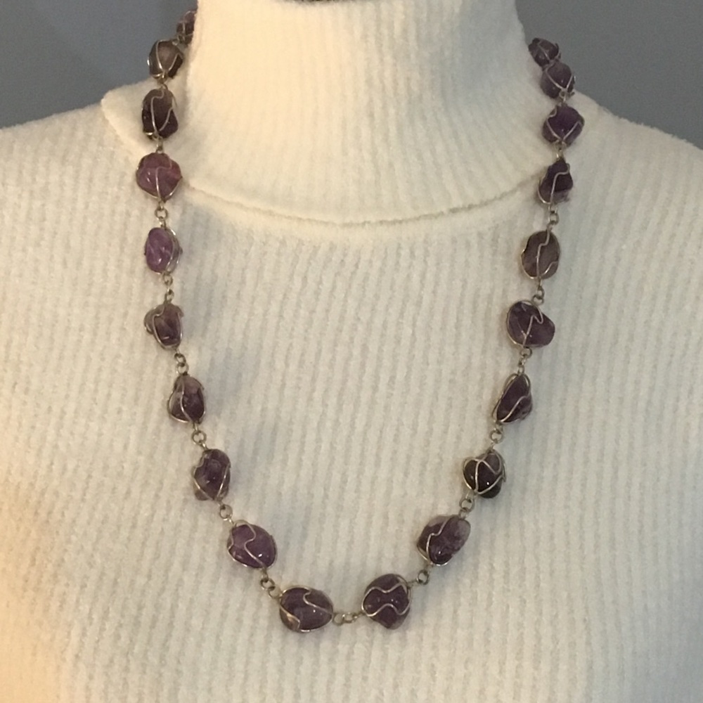 Necklace, purple