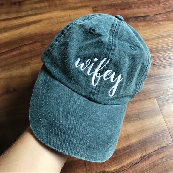 Accessories - Wifey Hat