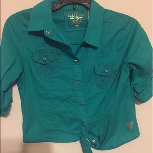 GUESS Cropped Collared Blouse