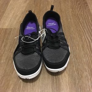 Fila memory foam shoes