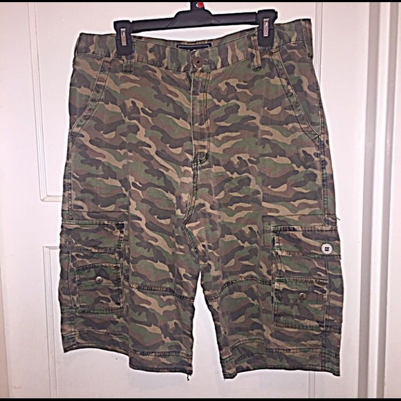 Other - 🔴SOLD🔴Men's Camo Cargo Shorts