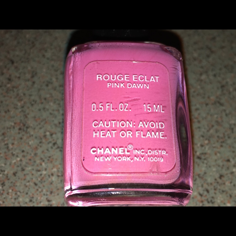 Chanel Le Vernis ROUGE ECLAT PINK DAWN Nail Polish