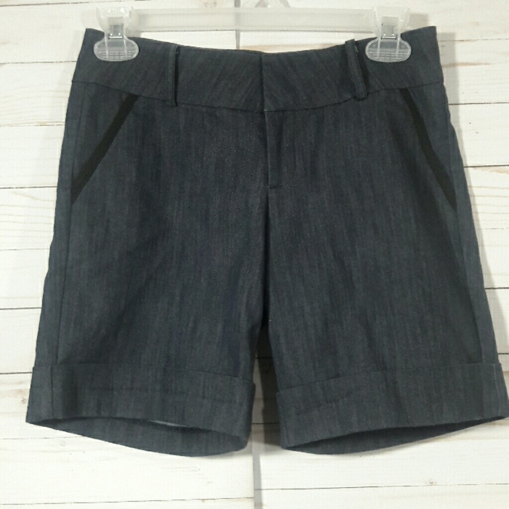 Romeo And Juliet Couture Jean Shorts size XS