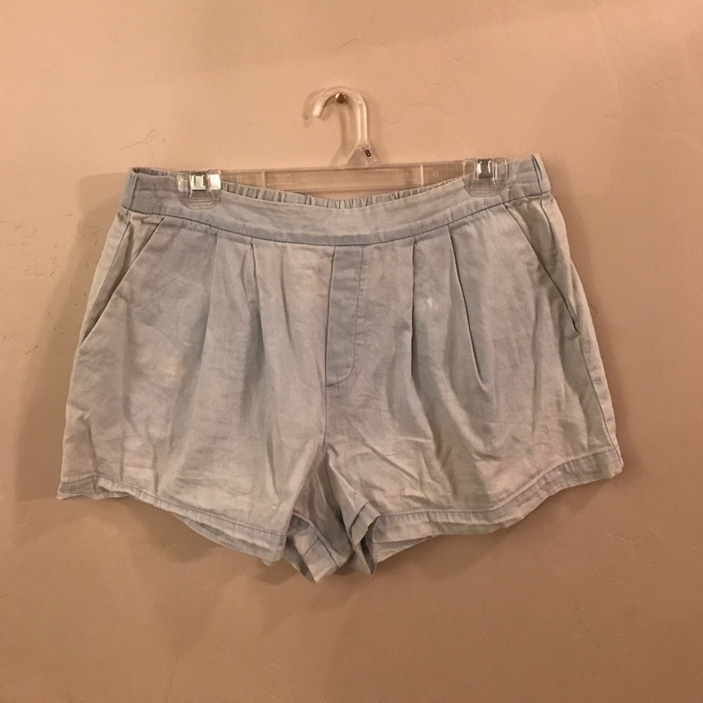 light wash bottoms