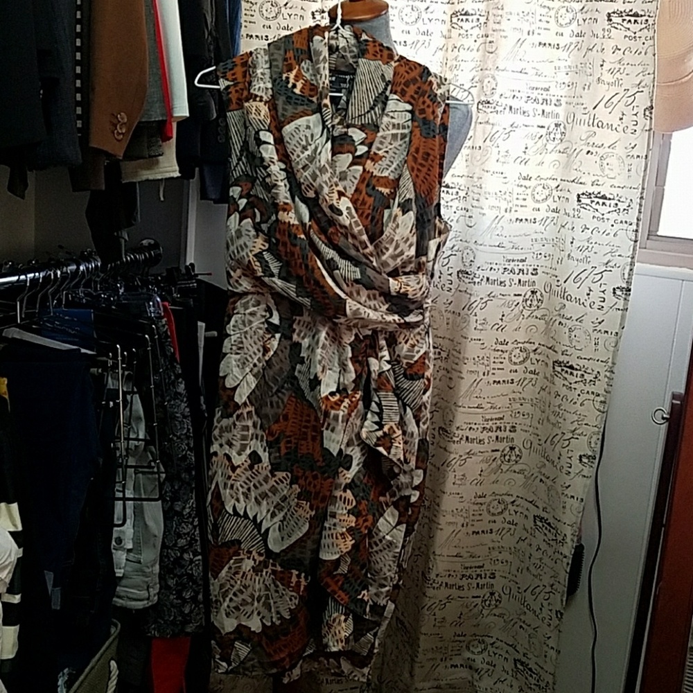 Reposh this brown multi colored dress