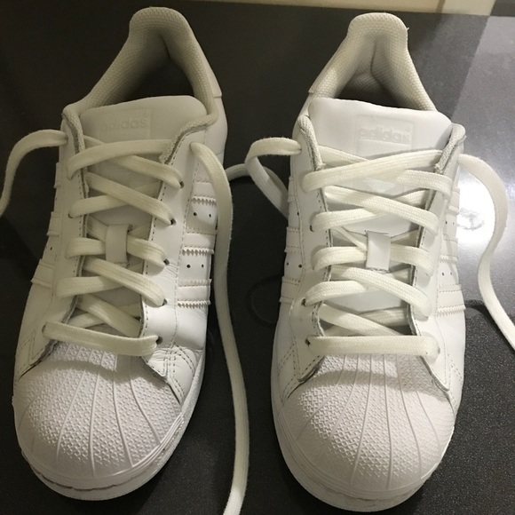 le adidas superstar poshmark bianco originale le adidas superstar poshmark bianco originale