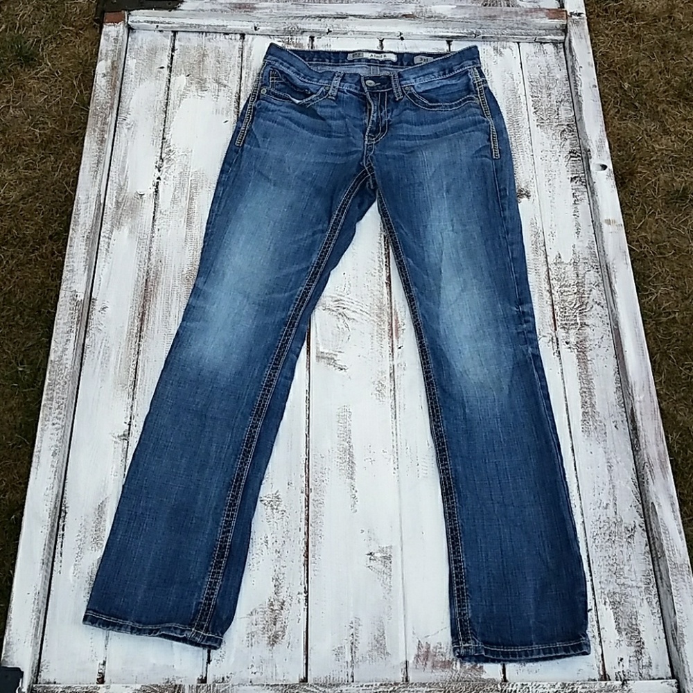 BKE Jeans - Like New!!! 32 Long