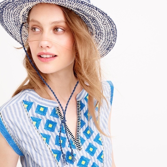 **SOLD** Embroidered Stripe Tunic Top - Picture 2 of 8