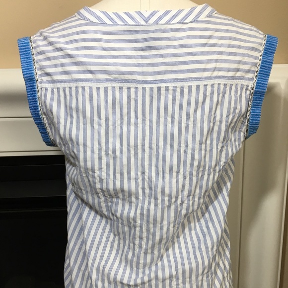**SOLD** Embroidered Stripe Tunic Top - Picture 7 of 8