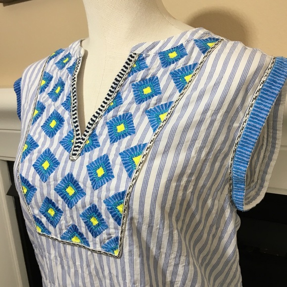 **SOLD** Embroidered Stripe Tunic Top - Picture 8 of 8