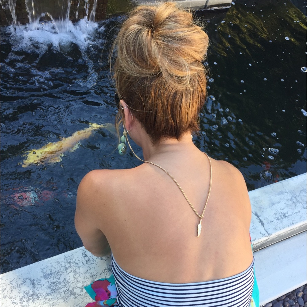 Feather sunglasses chain!