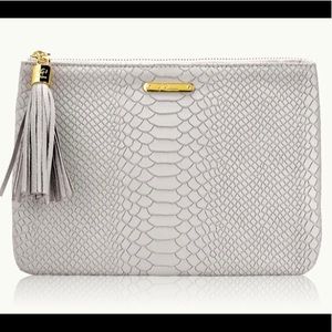 Gigi New York all in one clutch