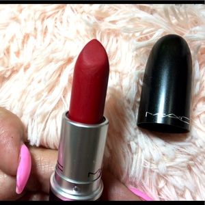 MAC Retro Matte Ruby Woo/ Mac Prep &Prime for lips