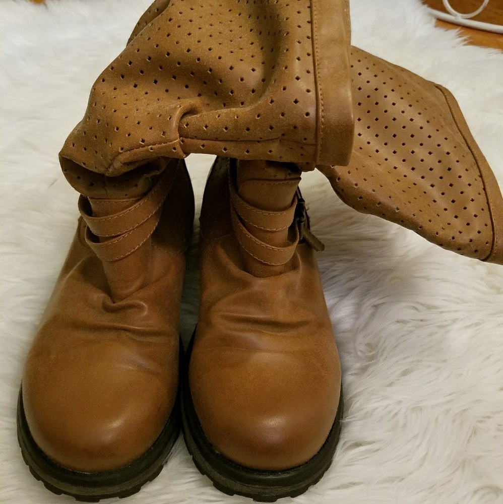 Roxy NWOT mid-calf brown boots