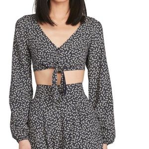 Floral tie up crop top