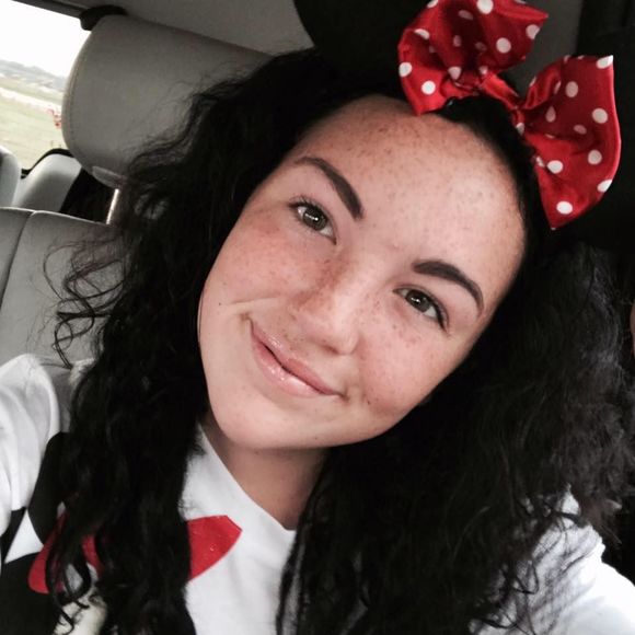 Meet your Posher, Peyton - Picture 1 of 1