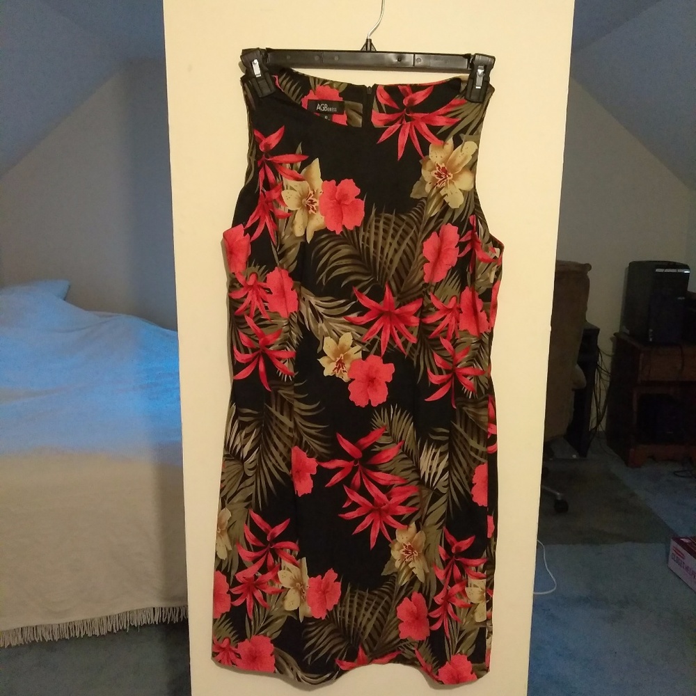 😺 AGB Dress - Pink Floral - Size 16