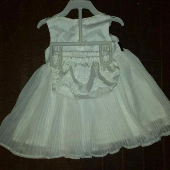 Girls Baby Grand white & black dress 6-9 Months - Picture 2 of 2