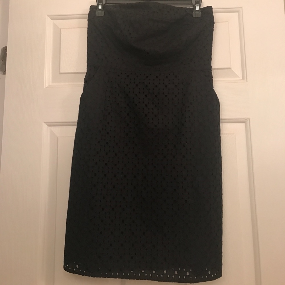 Eyelet dress with pockets - Picture 1 of 3