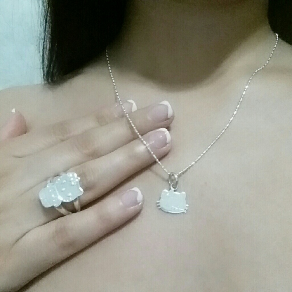 SOLD E*T*S*Y Hello Kitty Ring