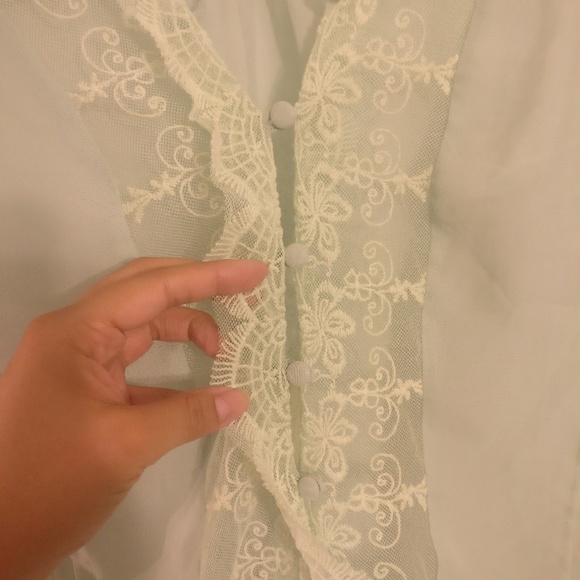 Mesh and lace mint green top - Picture 2 of 3