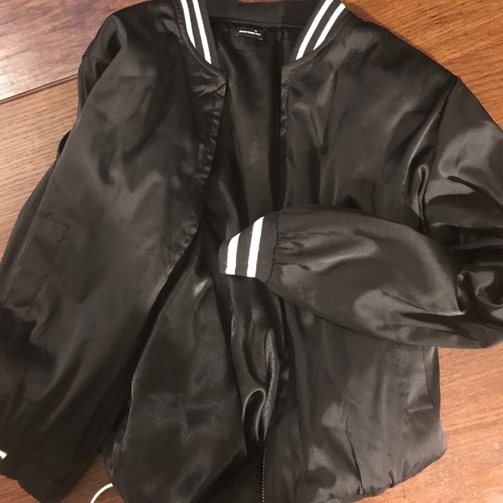 Adorable brandy melville bomber