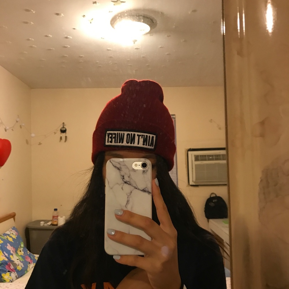 ain't no wifey beanie
